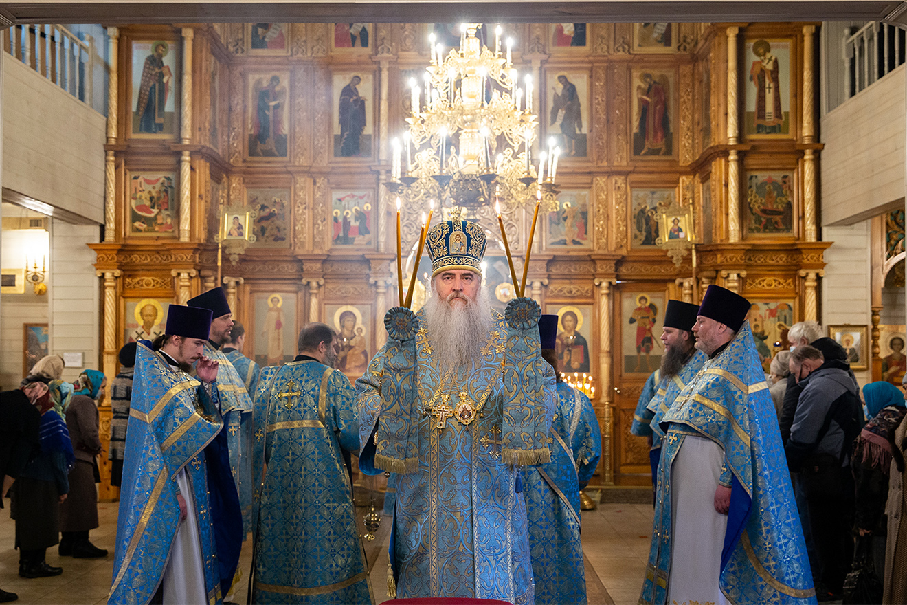 Храм благовещения пресвятой богородицы ульяновск. Храм в честь иконы всех скорбящих радость Ульяновска. Архиерейское богослужение Благовещение Екатеринбург. Молодежный клуб Благовещение. Саввиди открыл храм Благовещенья Пресвятой Богородицы.