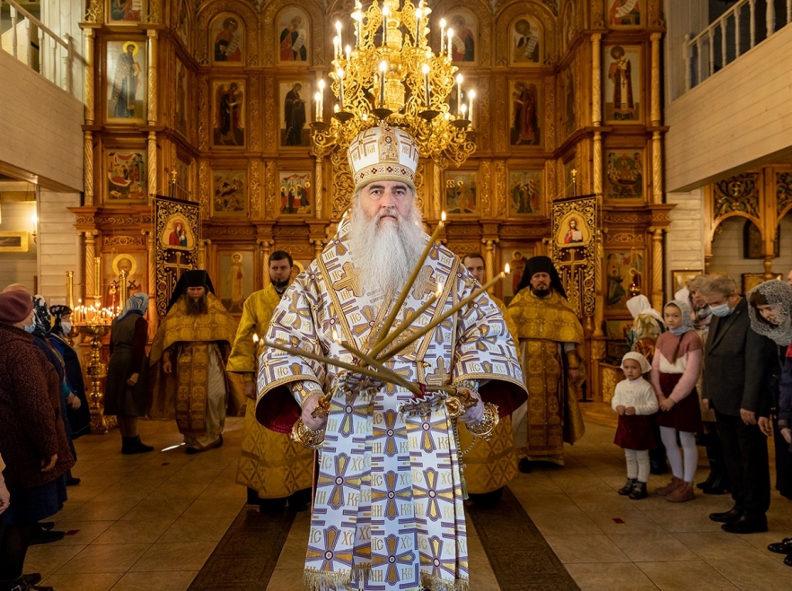 храм благовещения пресвятой богородицы в ульяновске. Смотреть фото храм благовещения пресвятой богородицы в ульяновске. Смотреть картинку храм благовещения пресвятой богородицы в ульяновске. Картинка про храм благовещения пресвятой богородицы в ульяновске. Фото храм благовещения пресвятой богородицы в ульяновске